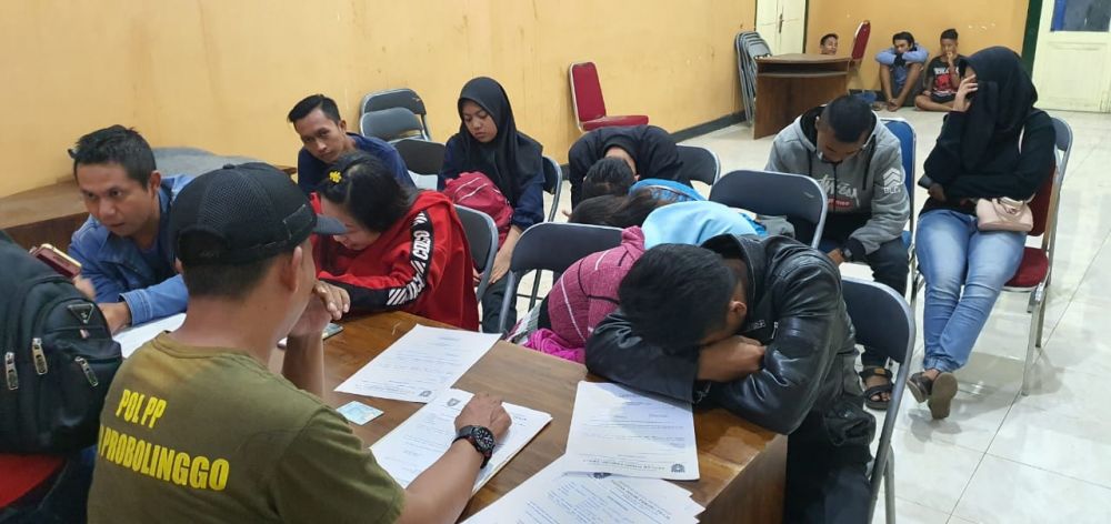 Remaja yang diamankan Satpol PP Kota Probolinggo