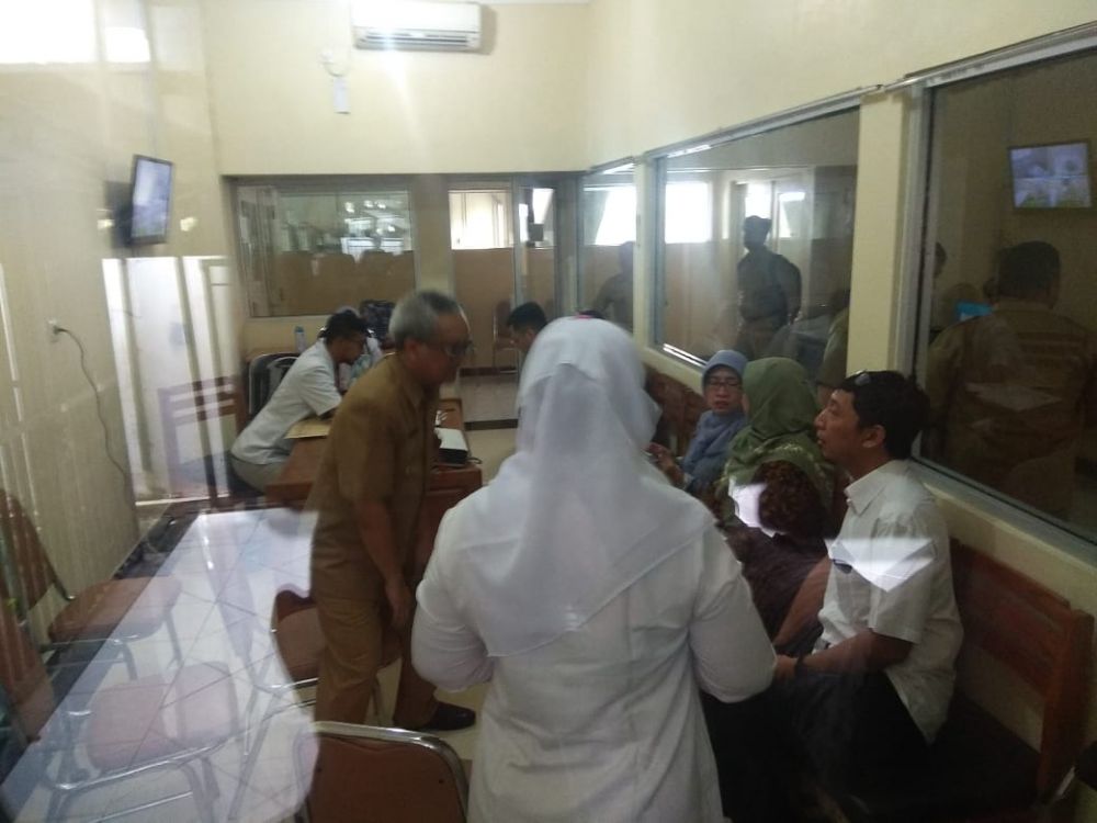 Guru Les Asal China Diisolasi di Surabaya, Dokter: Riwayat Bronkitis