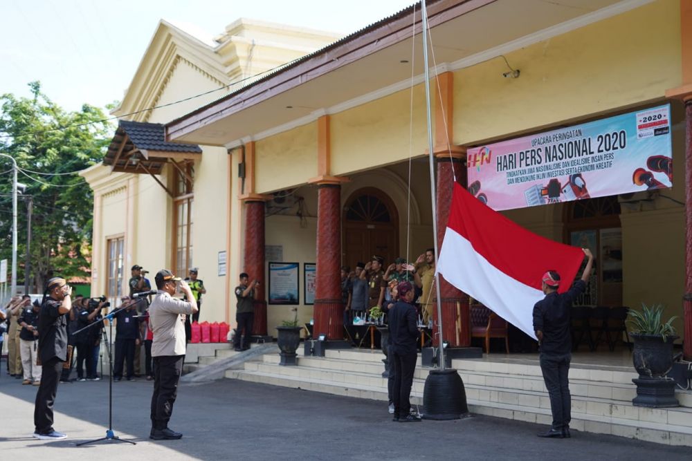 Upacara bendera peringati HPN ke 74 di Kota Probolinggo