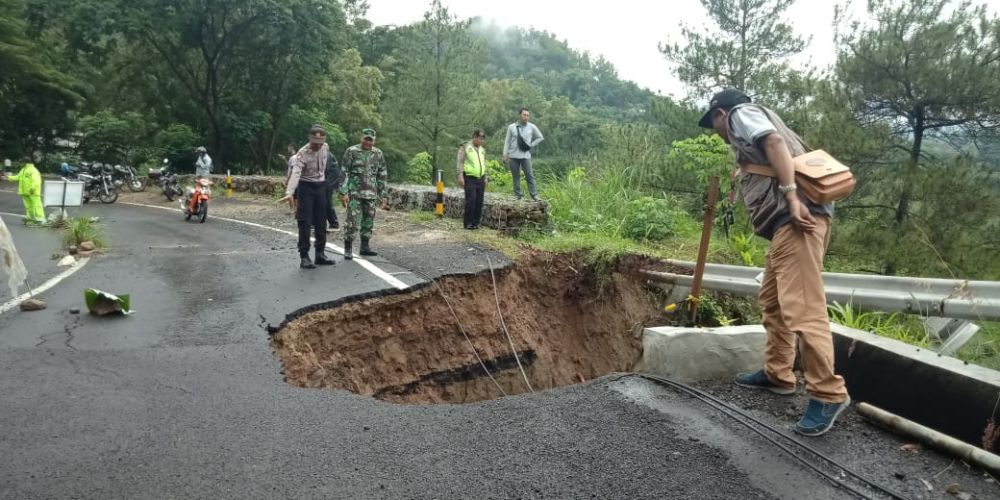 Jalan Ponorogo-Pacitan Ambles 10 Meter, Ini Rekomendasi PVMBG