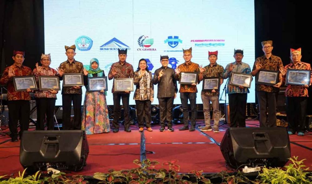 Jadi Teladan, Sepuluh Wajib Pajak Banyuwangi Raih Penghargaan