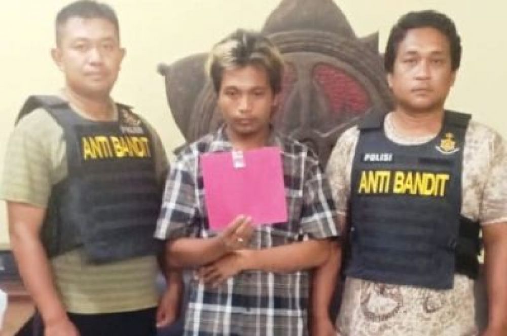 Pengedar sabu ditangkap Polsek Lakarsantri