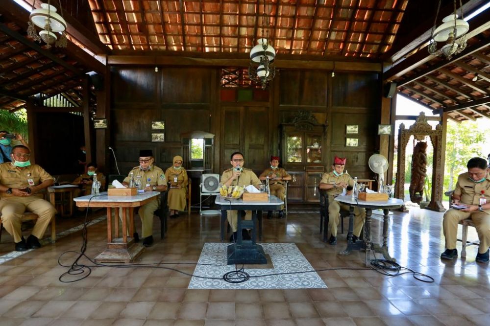 Bupati Anas tentang pasien positif corona di Banyuwangi