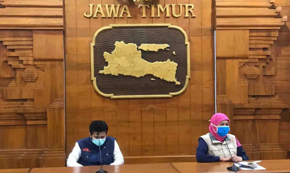 Wagub Emil dan Gubernur Khofifah di Gedung Negara Grahadi