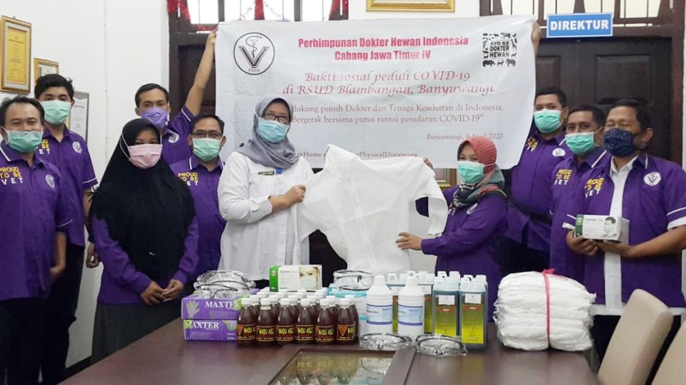 Bakti sosial kepada RSUD Blambangan oleh PHDI