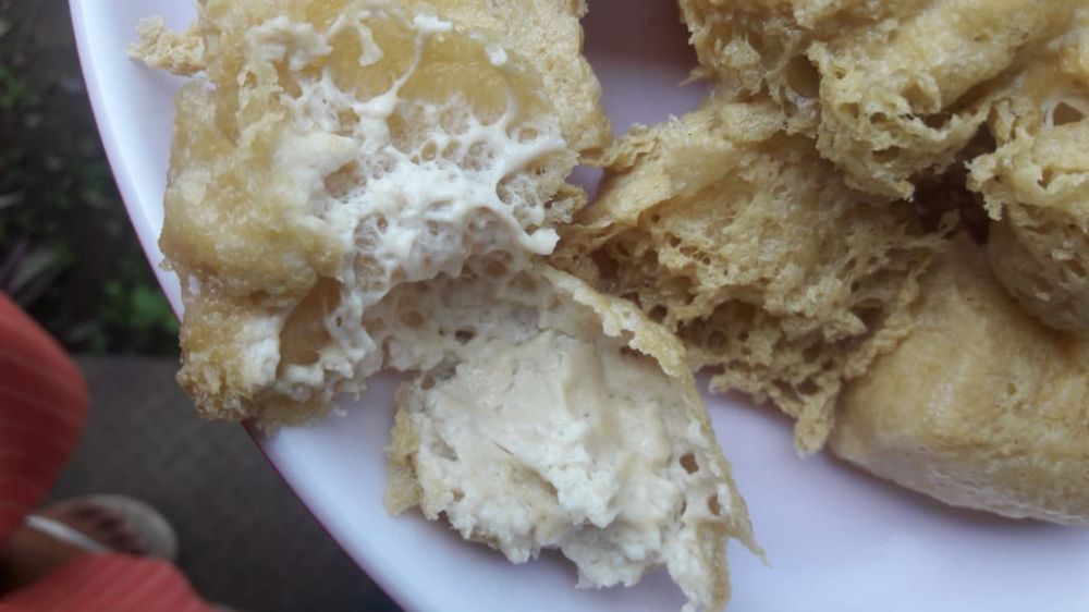 Tahu Mozarella dibuat oleh UMKM di Ponorogo