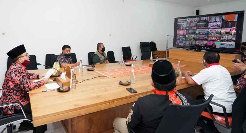 Bupati Anas Usulkan Penyediaan APD untuk Pilkada Libatkan UMKM Lokal