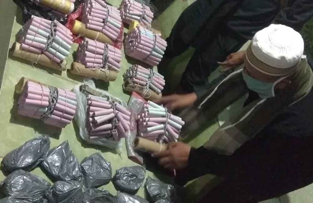 Bahan peledak yang berhasil diamankan polisi di Probolinggo