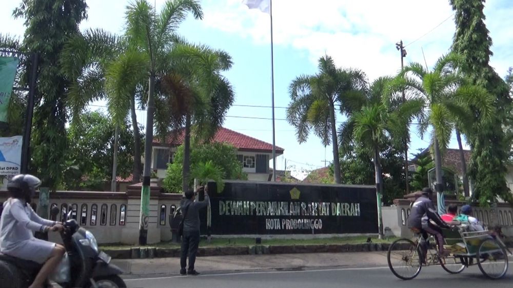 Anggota Dewan dan Pegawai Positif, DPRD Kota Probolinggo Lockdown
