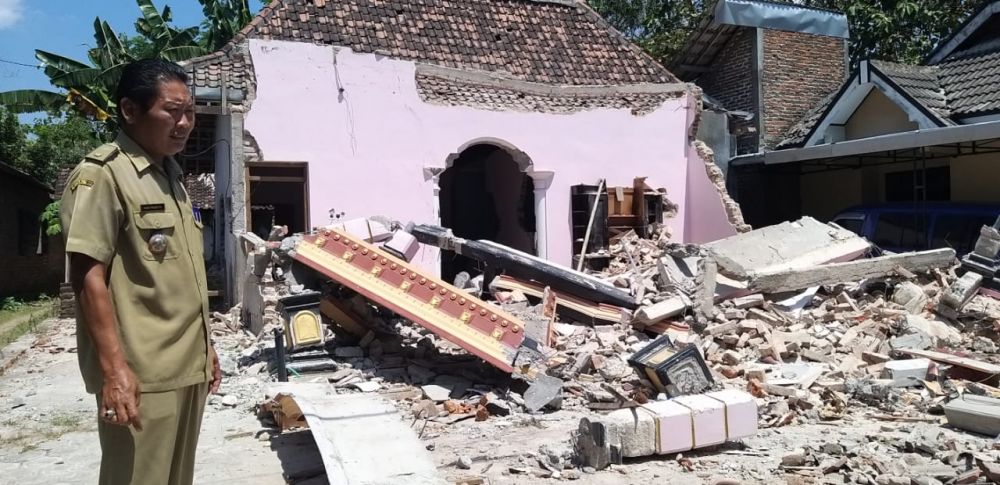 Viral Video Rumah di Madiun Dirobohkan Istri karena Suami Selingkuh