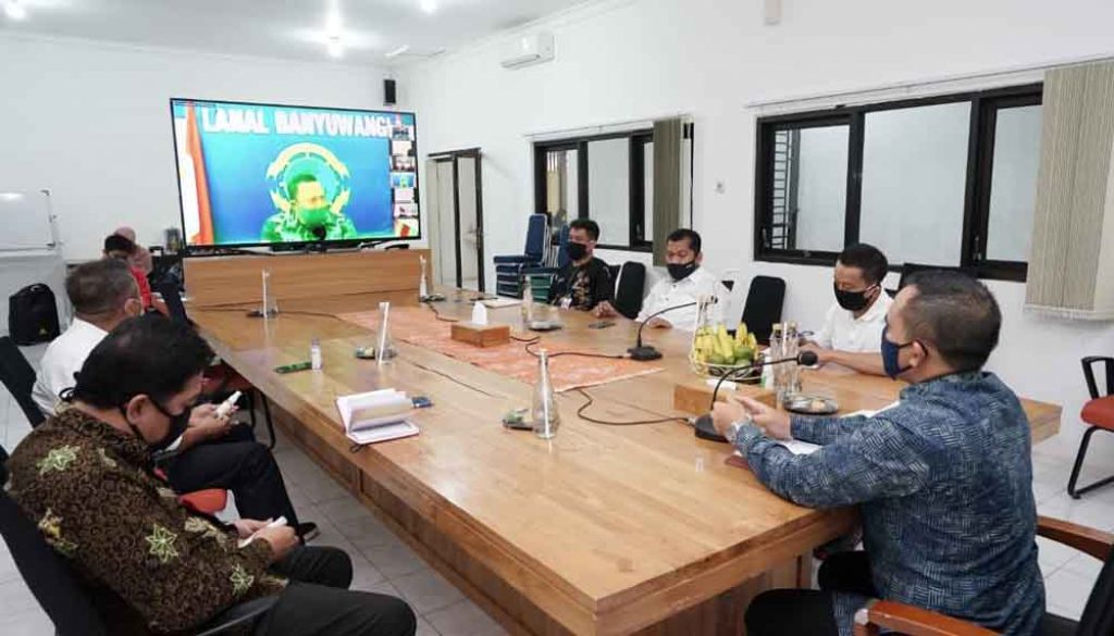 Bupati Anas pimpin rapat koordinasi penanggulangan Covid-19 di Banyuwangi