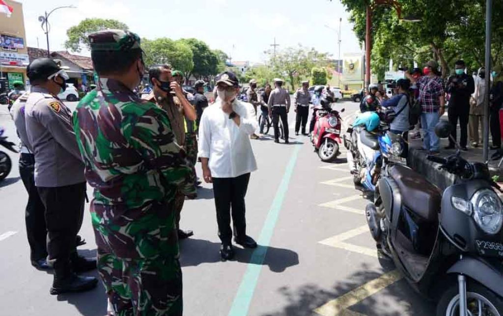 Banyuwangi Mulai Sanksi Warga yang Tidak Pakai Masker