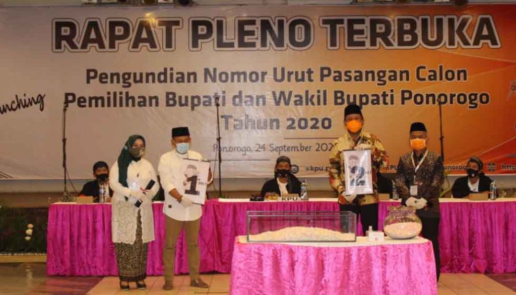 Pengambilan nomor urut di Pilkada Ponorogo