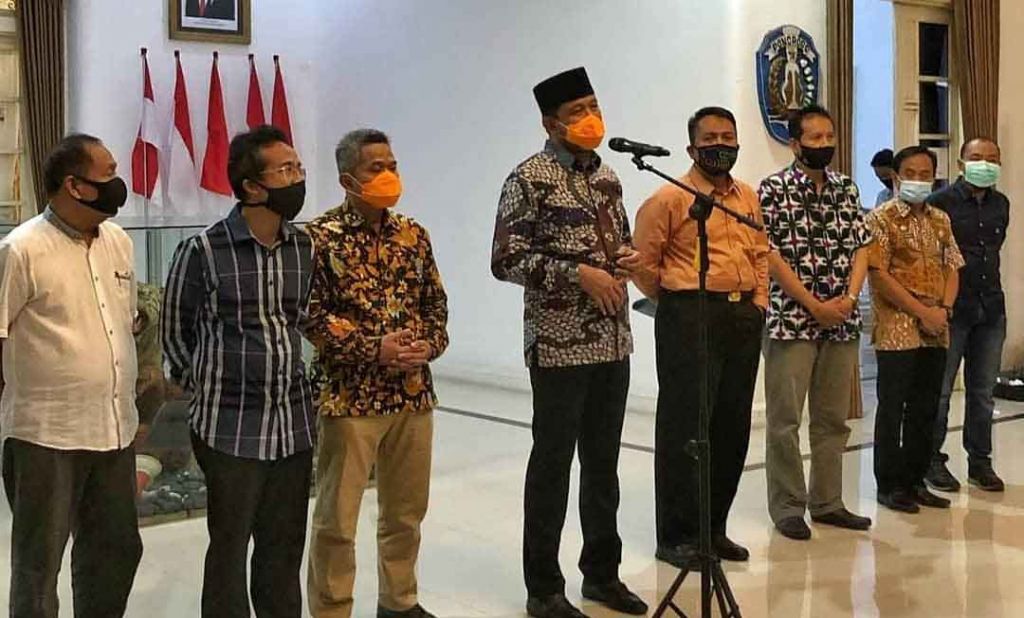 Ipong Muchlissoni umumkan cuti di rumah dinas