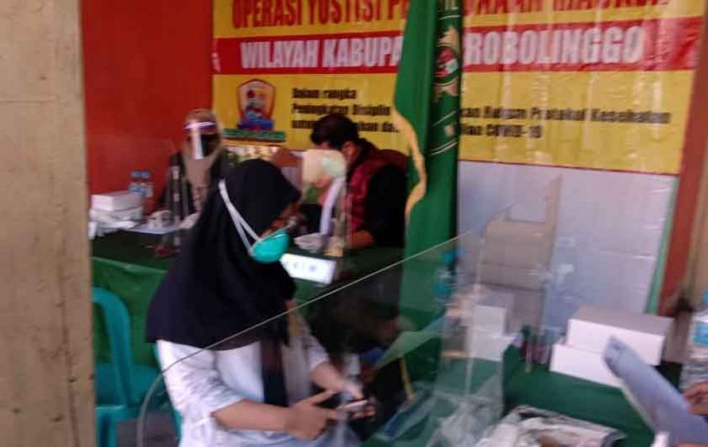 Operasi yustisi protokol kesehatan di Probolinggo