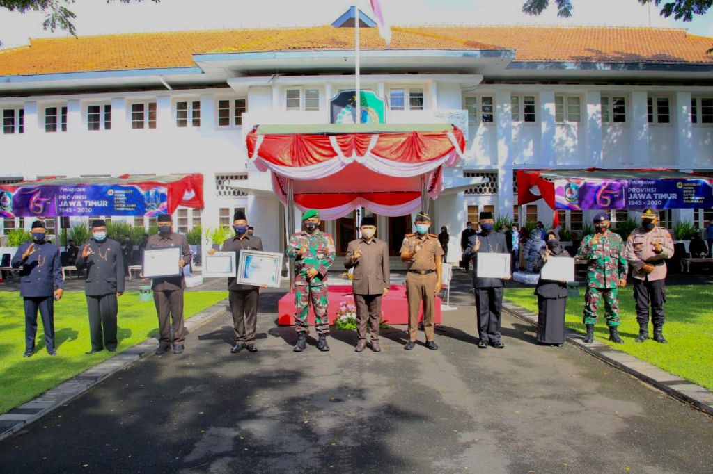 Hari Jadi ke-75 Provinsi Jatim, Banyuwangi Raih Banyak Penghargaan