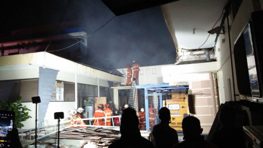 Gudang arsip terbakar