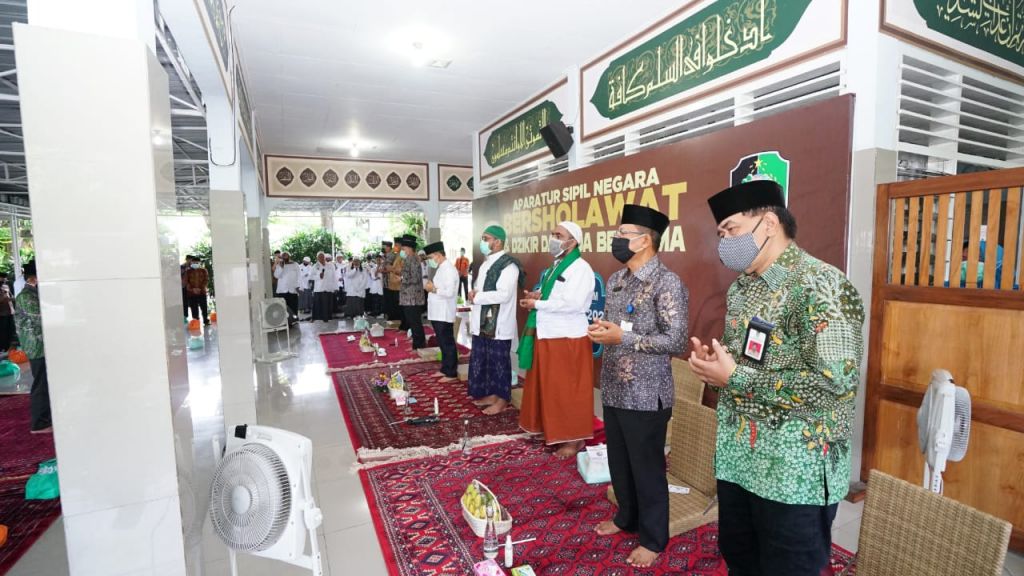 ASN Banyuwangi Gelar Sholawatan, Dzikir dan Doa Bersama