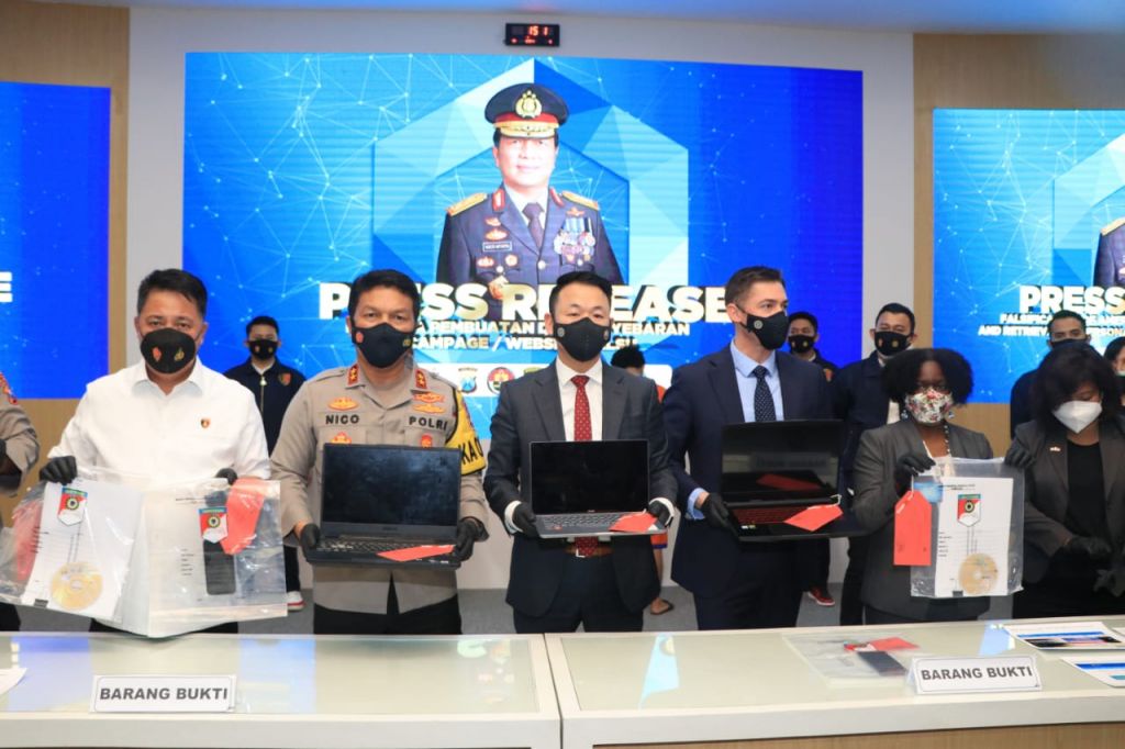  Sindikat Pemalsu Website Pemerintahan AS Dibongkar, 2 Orang Diamankan