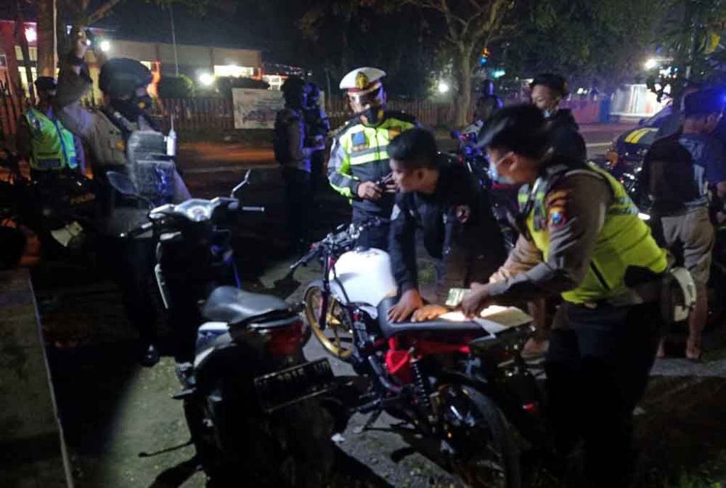 Razia Balap Liar di Mojokerto, 12 Motor Protolan Ditilang