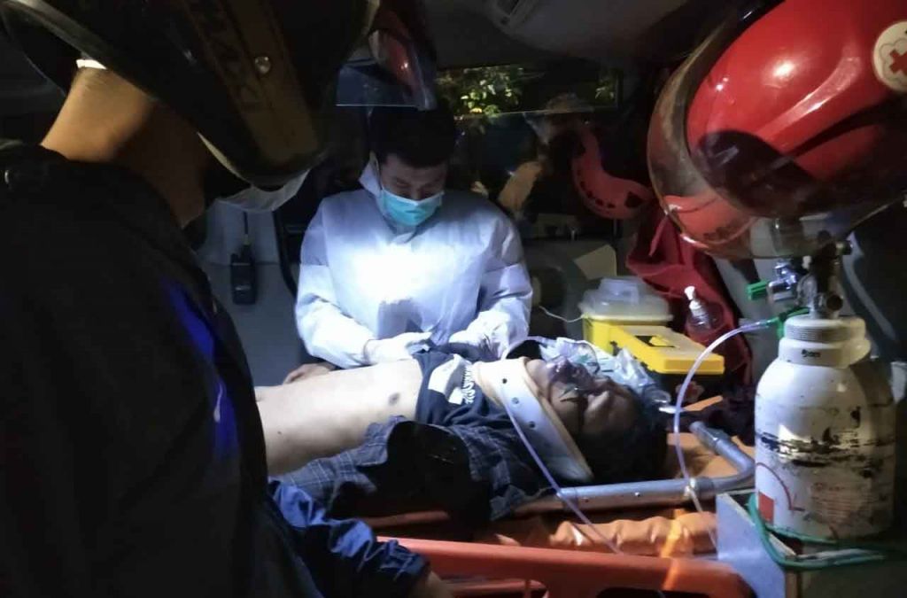 Foto salah satu pelaku yang diselamatkan warga dari Kali Jagir (istimewa) 