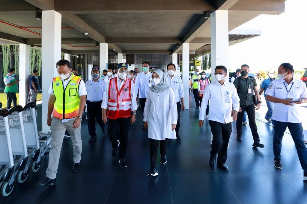 Apresiasi Bandara Banyuwangi, Menhub Cek Penggunaan GeNose C19