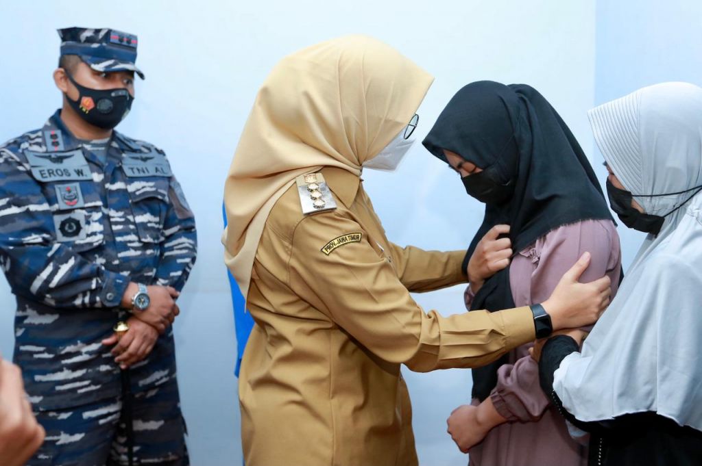 Pilihan Pembaca: Transportasi Umum Tidak Beroperasi hingga Pemicu Penusukan