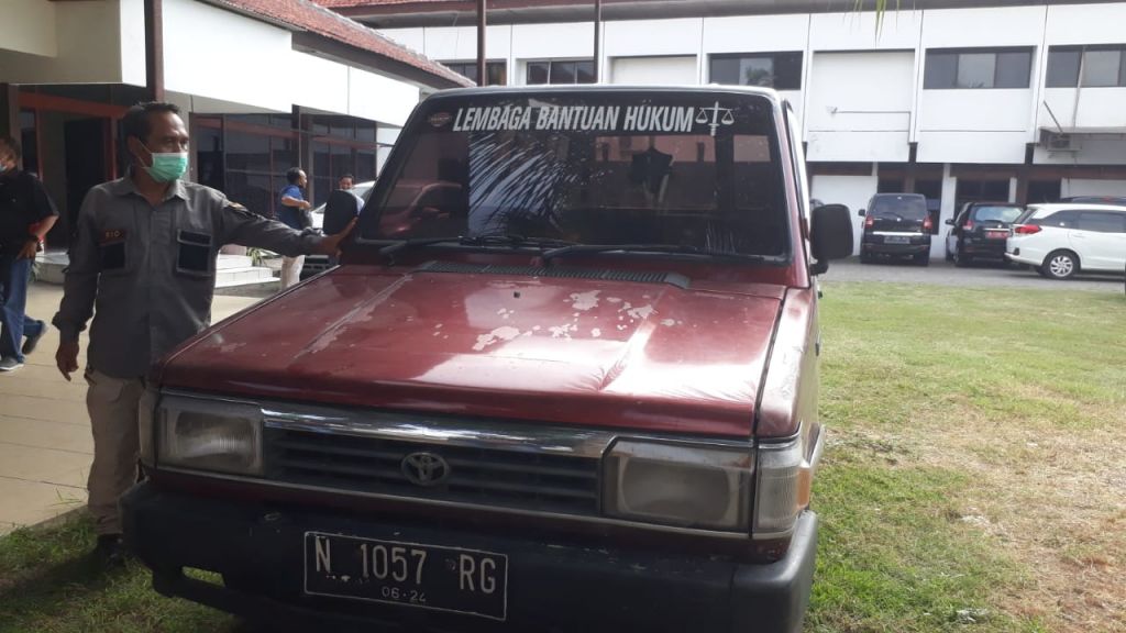 Mobil tersangka NR alias FQ yang disita Kejari Kota Pasuruan