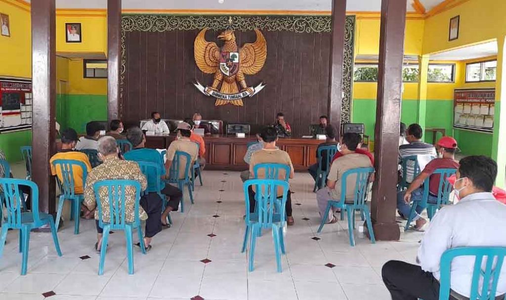 Warga mediasi dengan pihak RSU Aisyah di Kelurahan Bangunsari