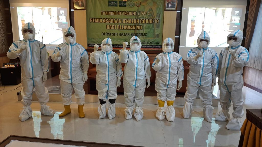 Tim Relawan Pemulasaran Jenazah Pasien Covid-19 bentukan PWNU Jatim