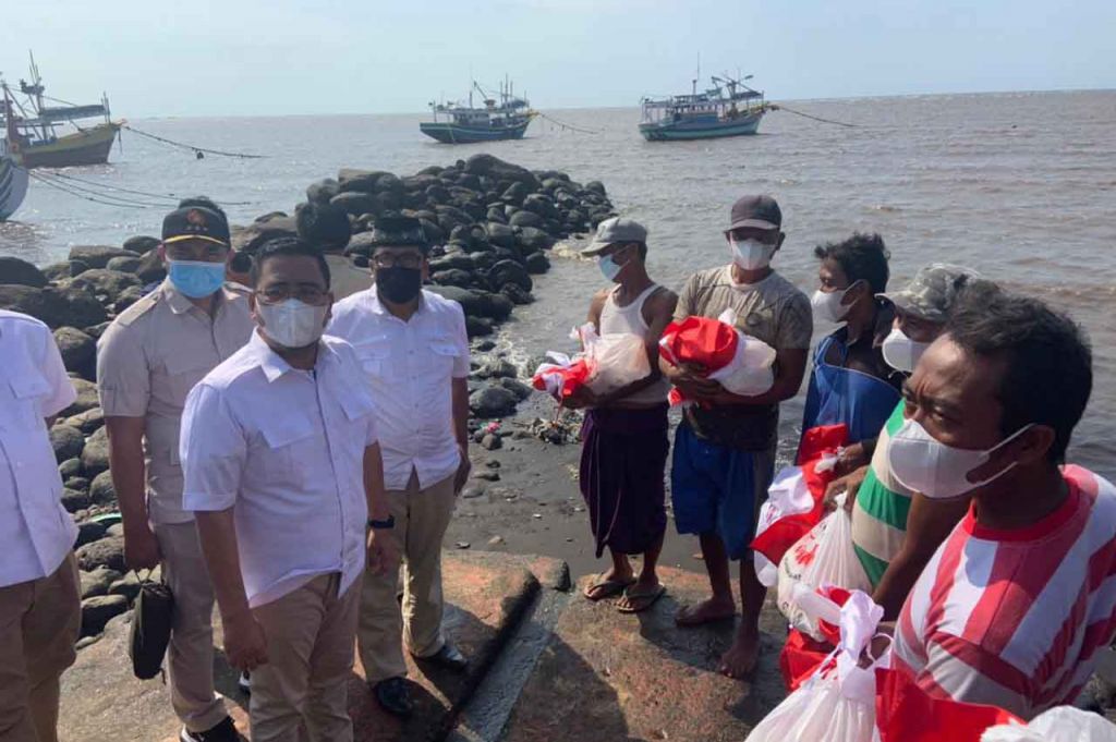 Gerindra Rayakan HUT ke-76 RI, Kurangi Pasang Billboard untuk Baksos