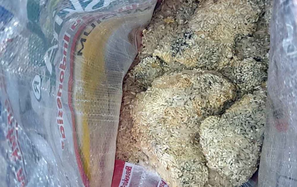 Beras yang diterima warag di Sidoarjo