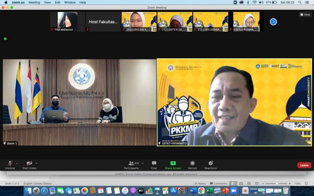 Unair Gelar PKKMB Daring yang Dikemas Dalam Bentuk Talkshow