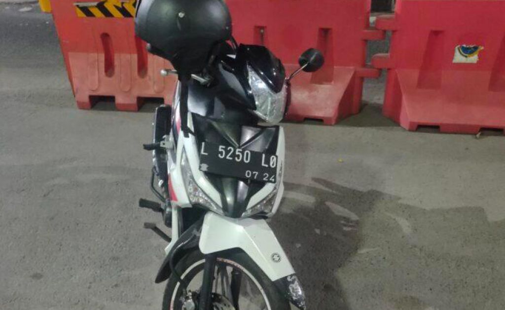 Motor misterius yang ditemukan di Jmebatan Suramadu.