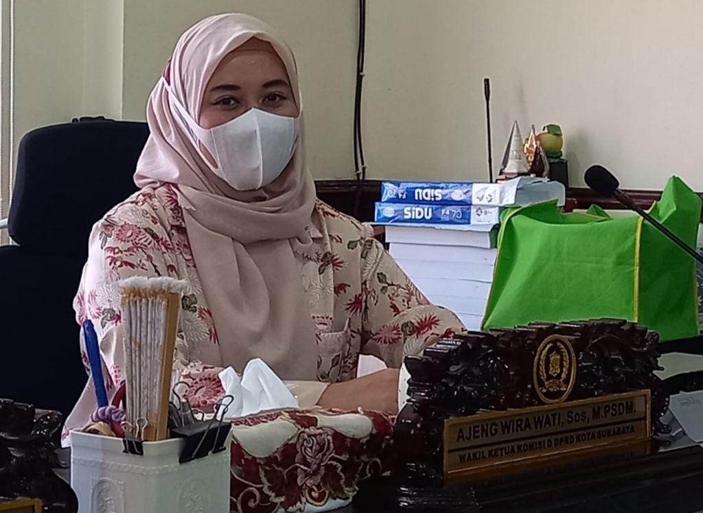 Pemkot Diminta Perbanyak Fasilitas Sarpras Multimedia Sekolah di Surabaya