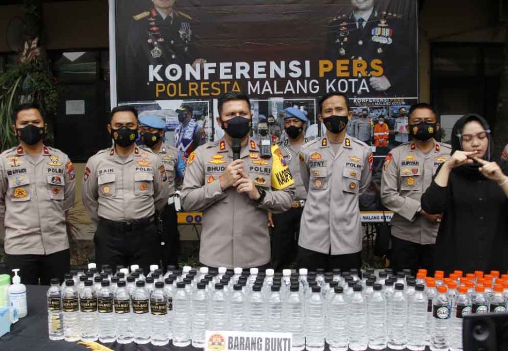 Ribuan botol arak dari Bali diamankan Mapolres Malang Kota