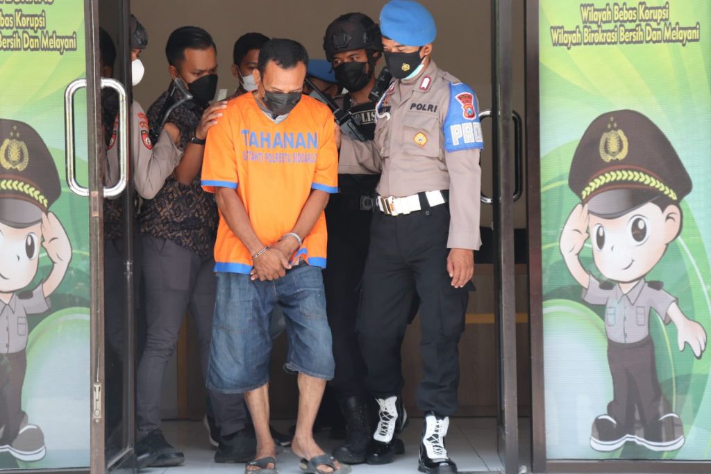 Mantan Kades Ngaban, Kecamatan Tanggulangin diamankan di Mapolresta Sidoarjo