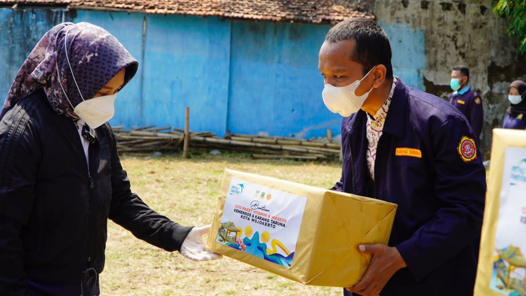 Pemkot Mojokerto gandeng kartar bagikan paket vitamin hingga masker