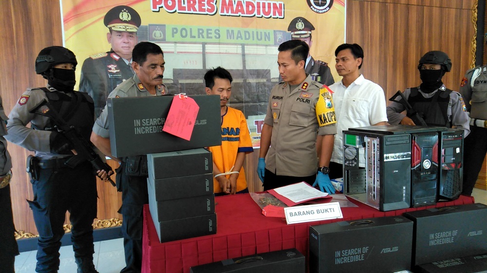 Ini Cara Komplotan Pencuri Spesialis Komputer Beraksi di Dua Provinsi