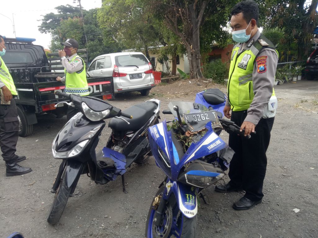 Satu Orang Tewas Dalam Tabrakan 2 Motor di Taman Dayu Pasuruan