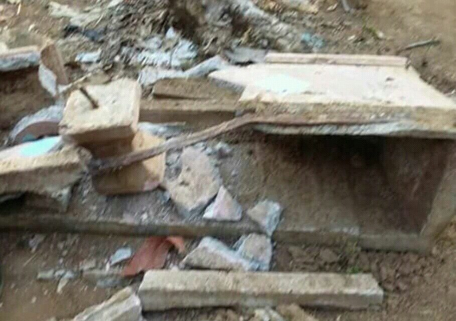 Polisi Temukan 17 Makam yang Rusak Misterius