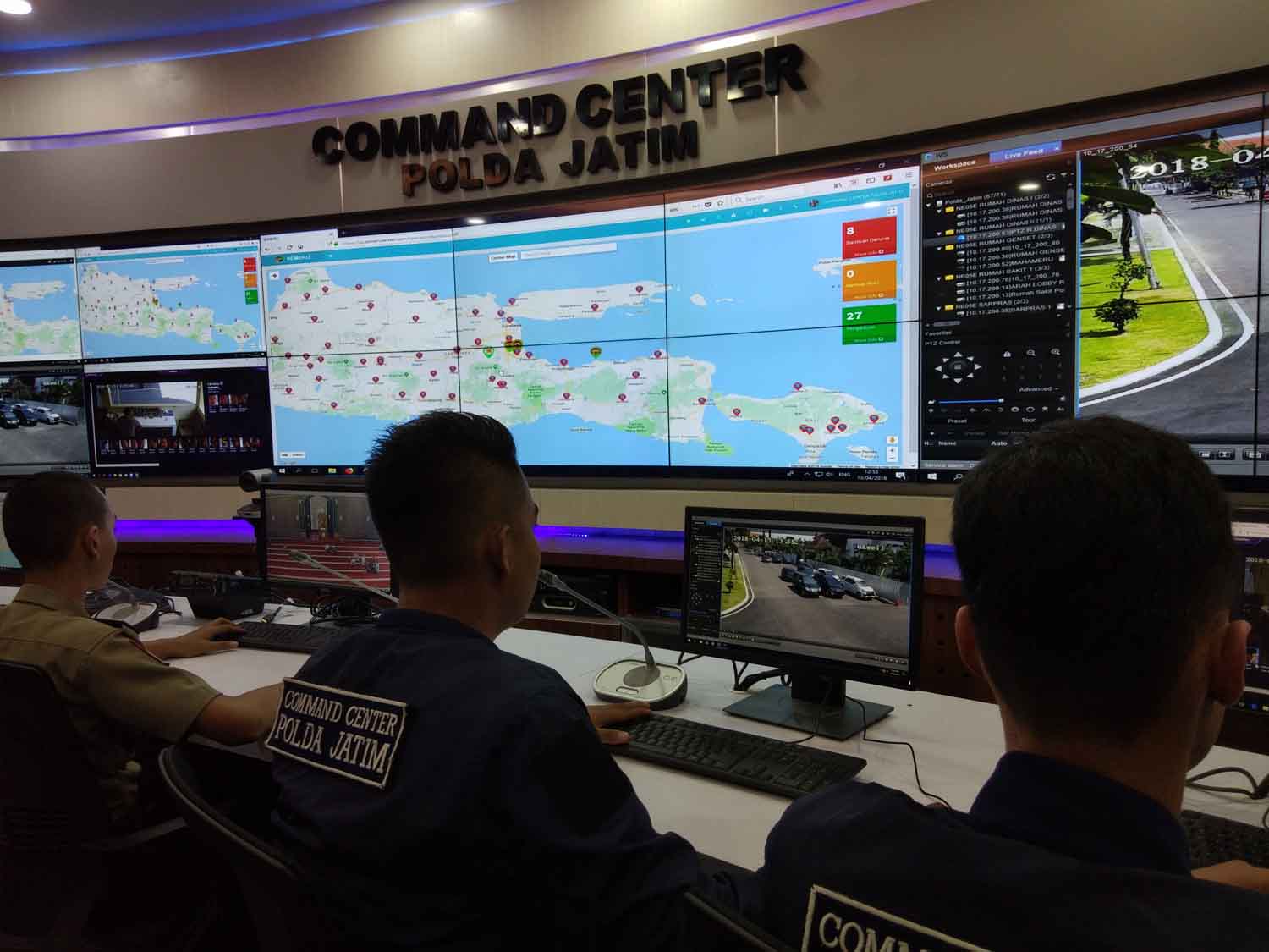 Command Center di gedung SPKT Polda Jatim