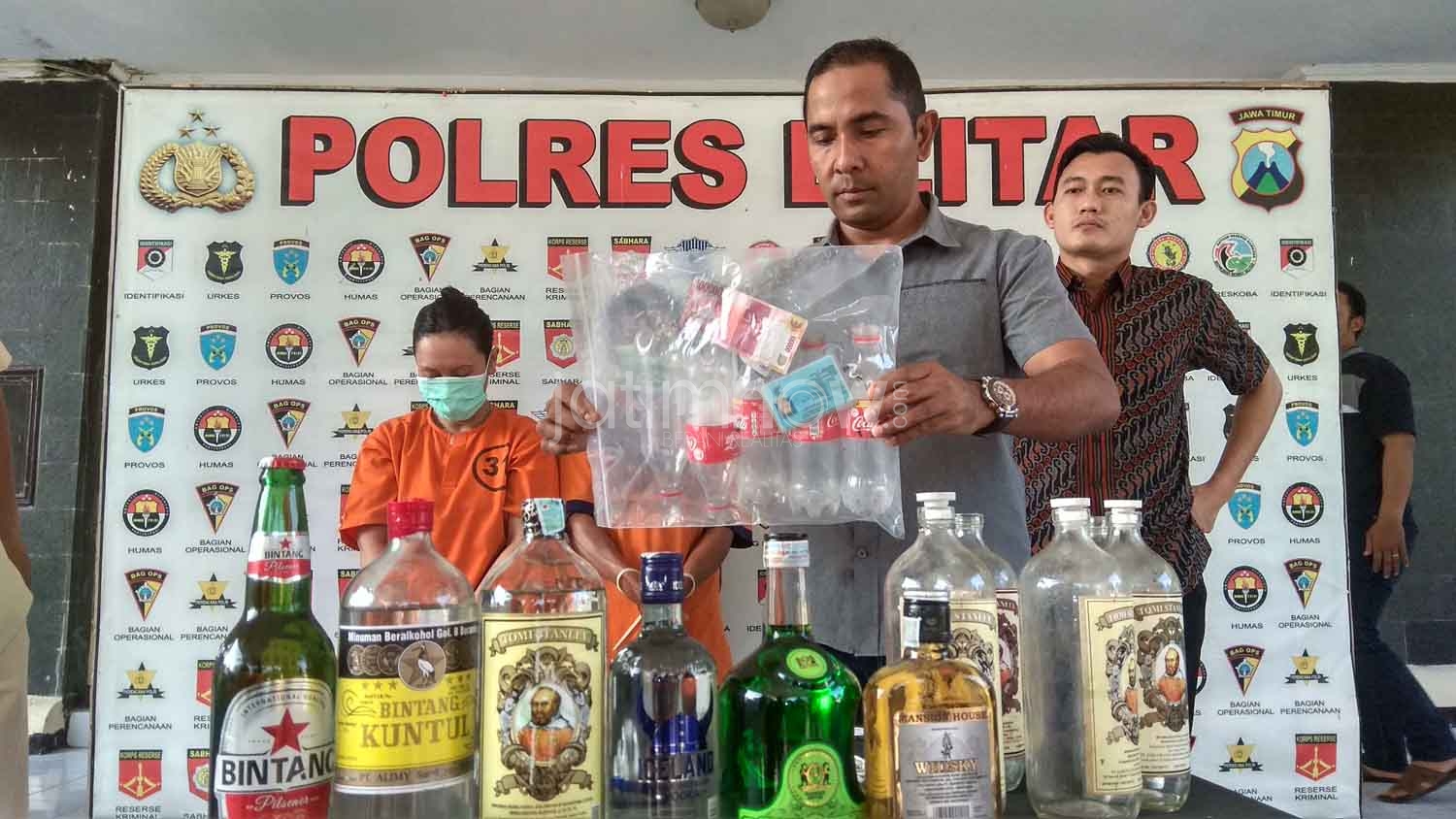 Tewaskan 2 Pemuda, Miras di Blitar Hasil Oplosan Penjual