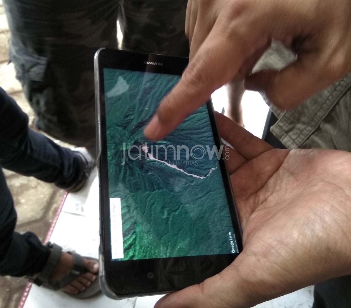 Citra satelit Gunung Pendil yang longsor./Foto: Humas Pemkab Banyuwangi for jatimnow.com.