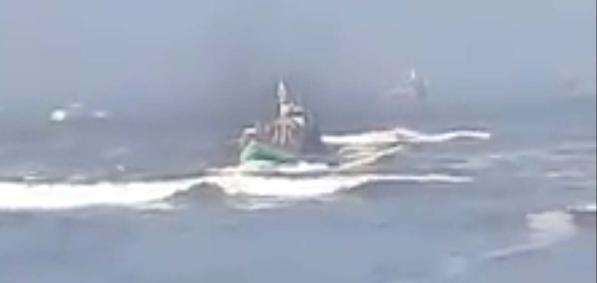 Kapal ikan nelayan saat akan menepi/ foto: istimewa
