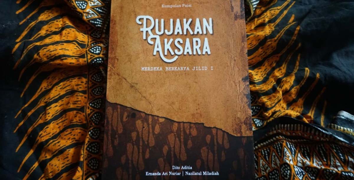 Buku antologi puisi