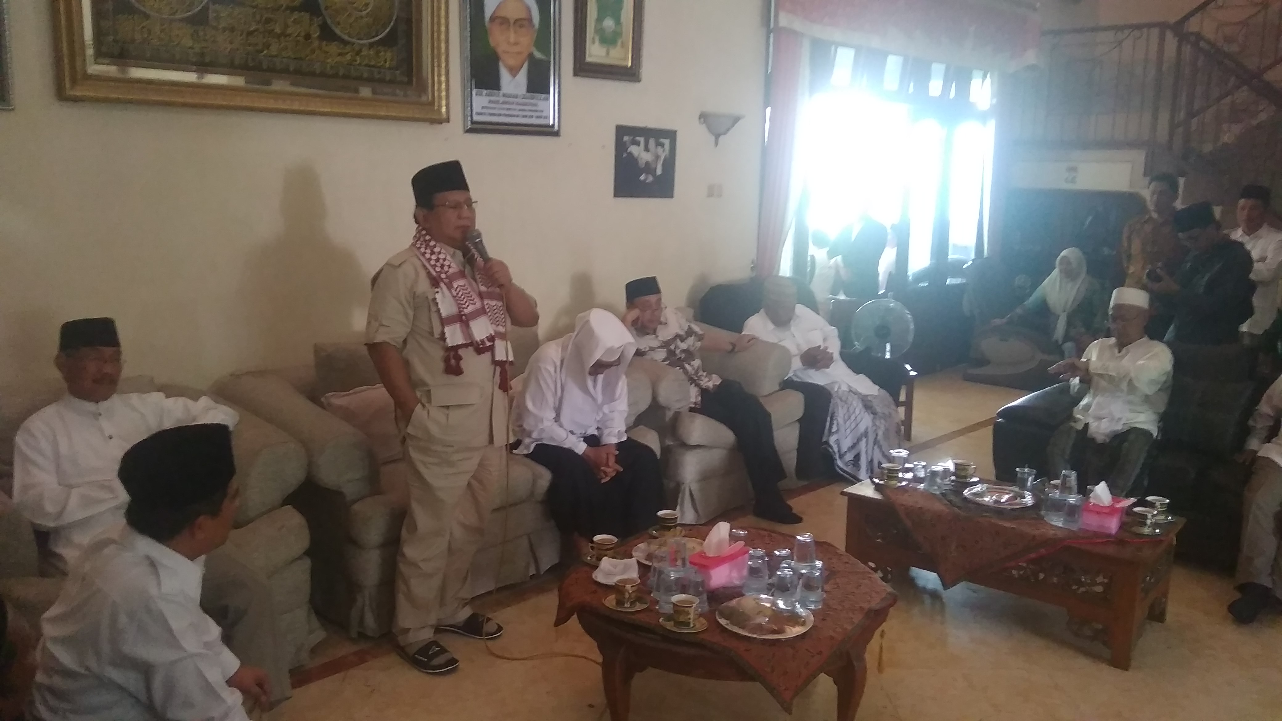 Prabowo beserta kyai dan ulama di Jombang

