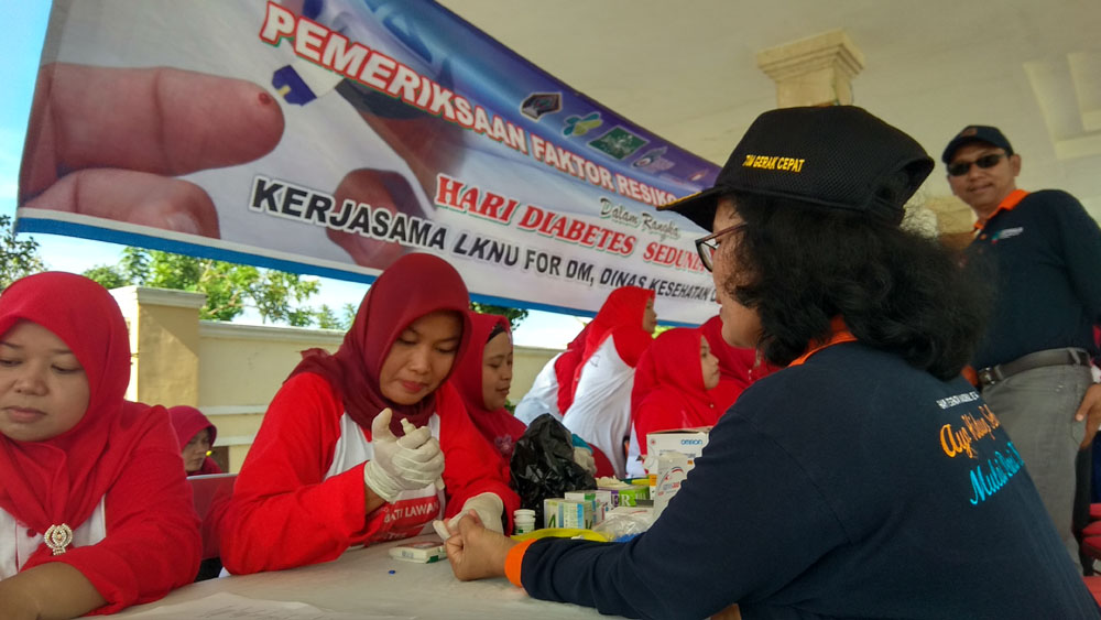 Kegiatan pemeriksaan kesehatan gratis