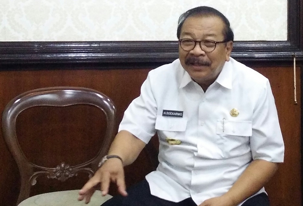 Gubernur Jatim Soekarwo meminta kepala daerah untuk mementingkan mitigasi guna menghadapi bencana alam.