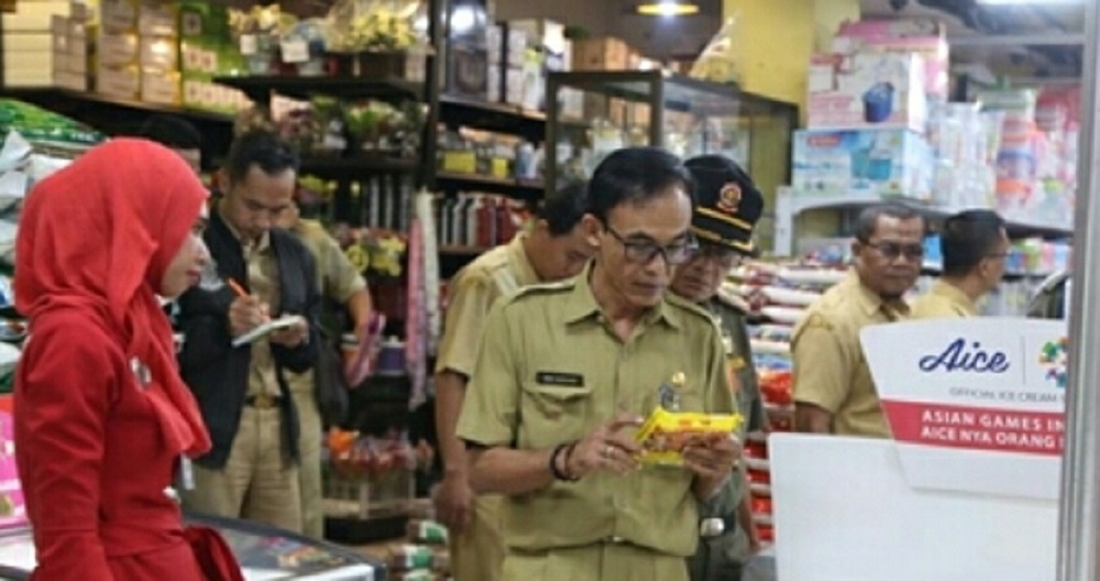 Sidak Mamin Jelang Natal dan Tahun Baru, Temukan Kemasan Penyok